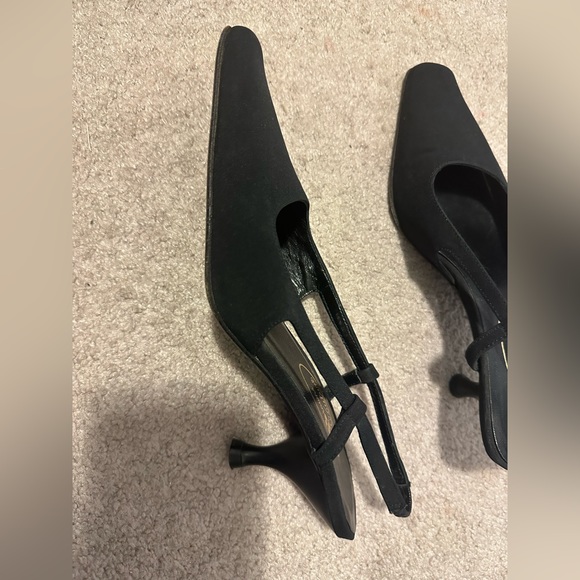 Heels - Picture 2 of 2